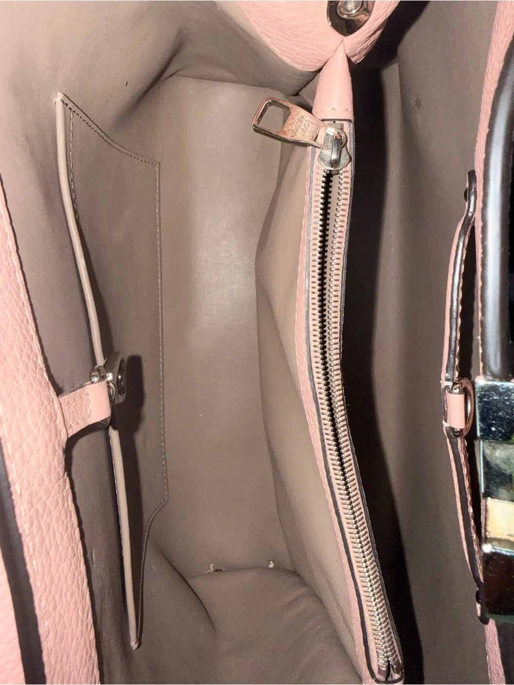 Louis Vuitton Blush Pink Capucines bag